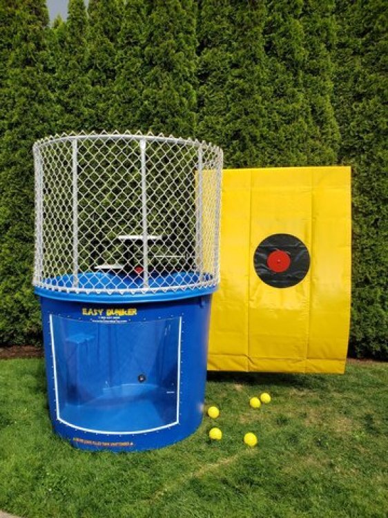 Dunk tank