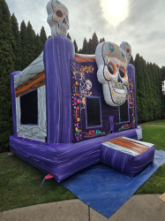 20250930 112933 1759260467 Dia de los muertos bounce house